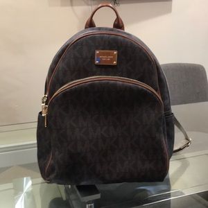 💯 authentic Michael Kors Backpack